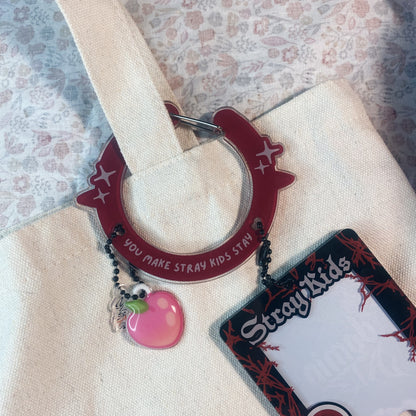 Carabiner – STRAY KIDS 🧭