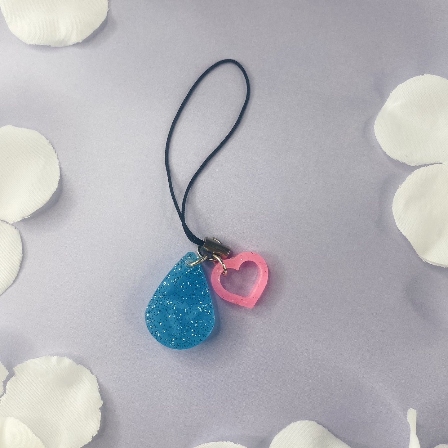 Teardrop phone charm - kpop